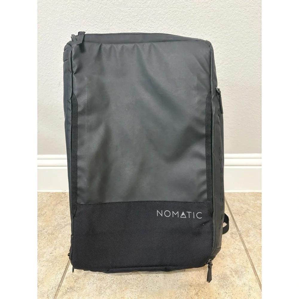 Nomatic Travel Pack Backpack 20L-30L Expandable Laptop Bag Water-Resistant Black